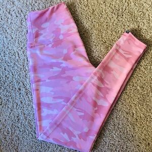 ONZIE Camo Leggings
